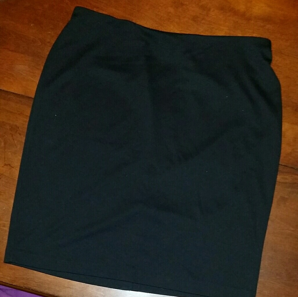 Roz & Ali skirt
